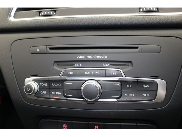 Audi Q3 2014-12 14303-12
