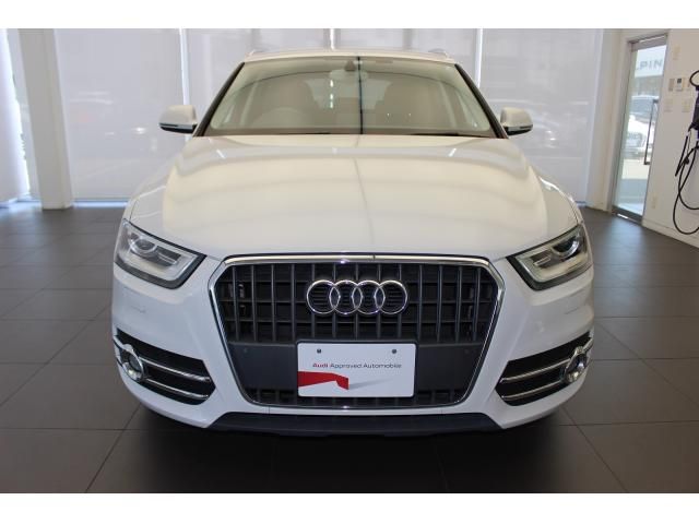 Audi Q3 2014-12 14303-1