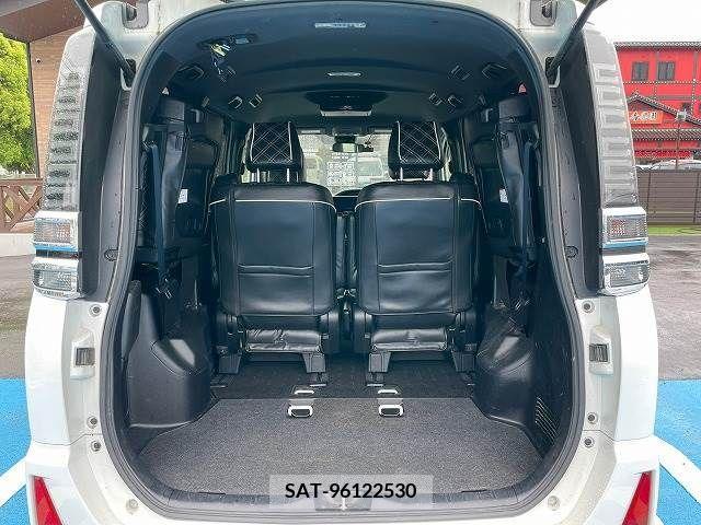 Toyota VOXY 2017-09 288945-19