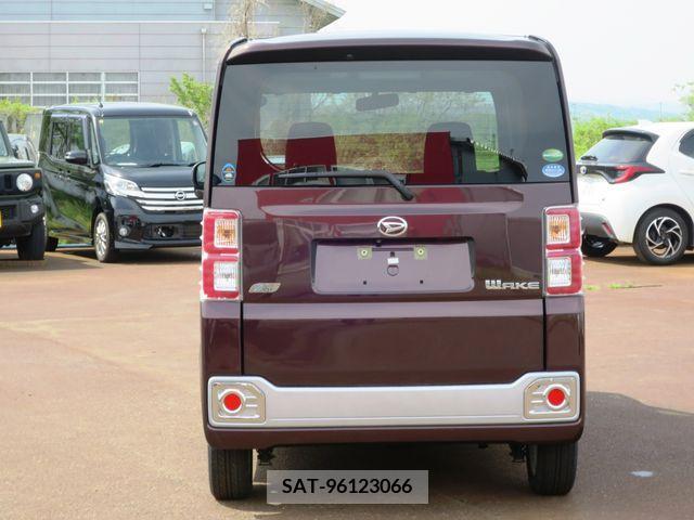 Daihatsu WAKE 2015-03 291626-3