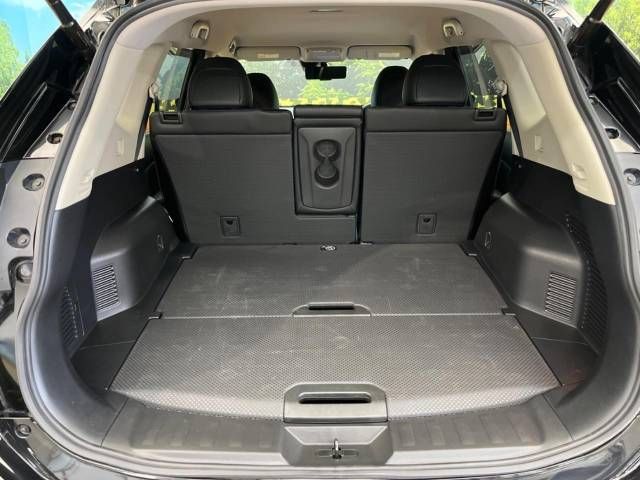 Nissan X-TRAIL 2019-08 12361-10