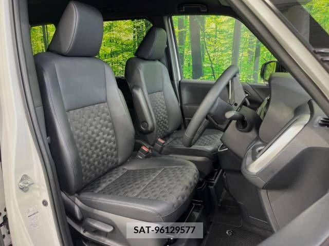 Toyota VOXY 2023-09 335274-8