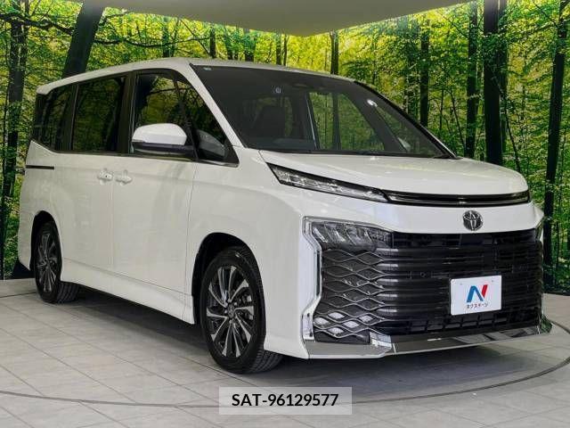 Toyota VOXY 2023-09 335274-17