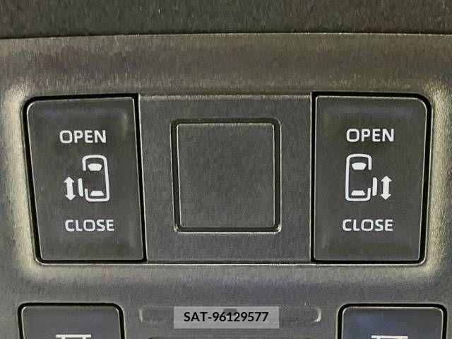 Toyota VOXY 2023-09 335274-4