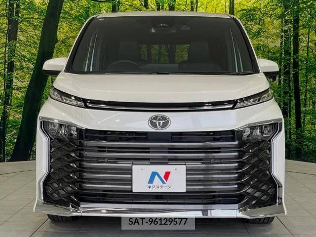 Toyota VOXY 2023-09 335274-15