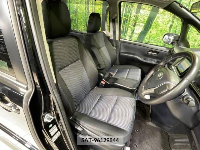 Toyota VOXY 2014-10 321421-7