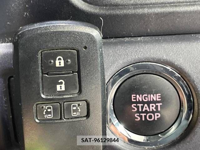 Toyota VOXY 2014-10 321421-6