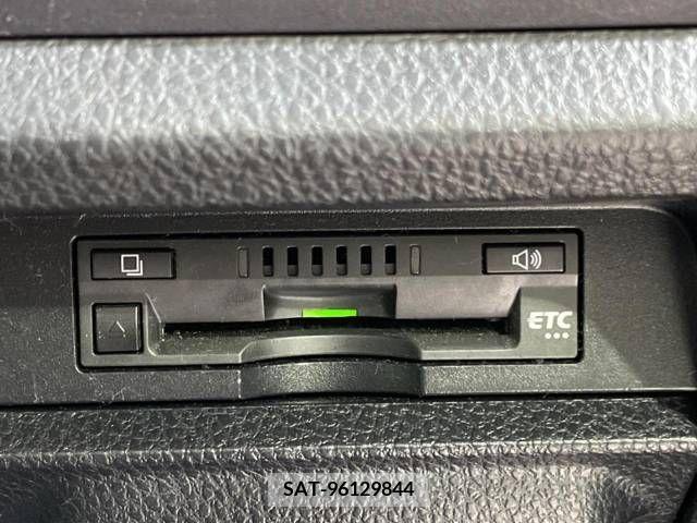 Toyota VOXY 2014-10 321421-5