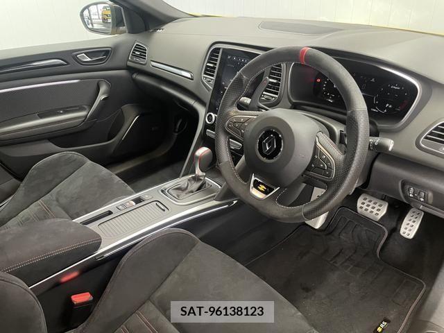 Renault MEGANE 2023-03 317004-1
