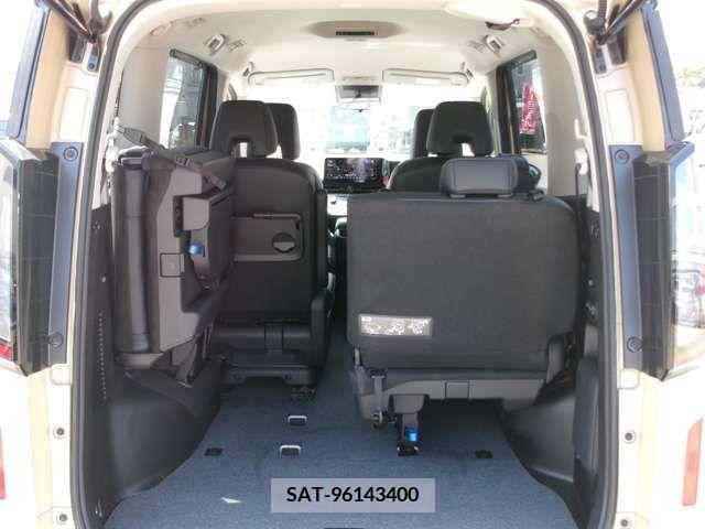 Nissan SERENA 2023-07 333041-17