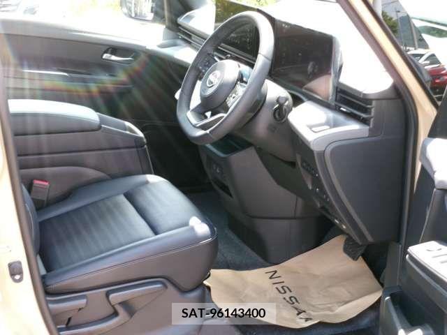 Nissan SERENA 2023-07 333041-2