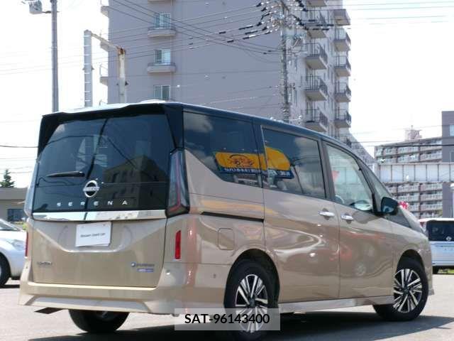 Nissan SERENA 2023-07 333041-1