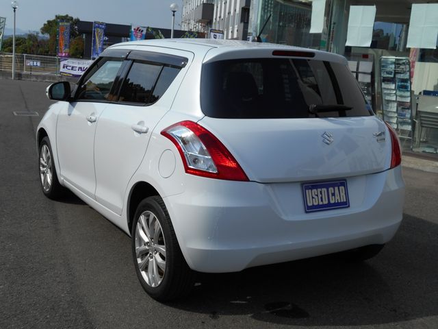 Suzuki SWIFT 2014-10 12697-4