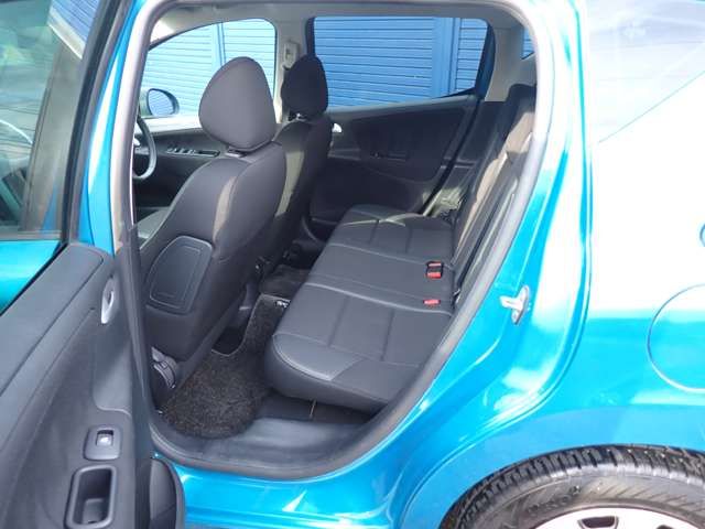 Peugeot 207 2011-12 960-8