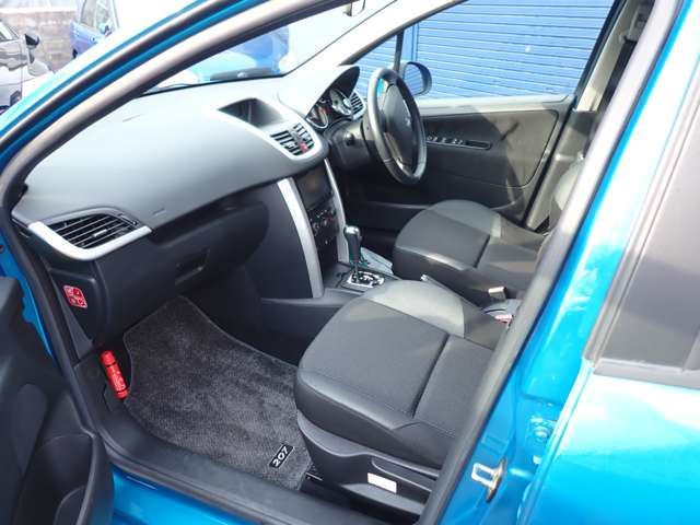 Peugeot 207 2011-12 960-7