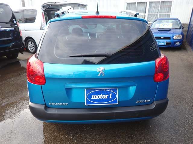 Peugeot 207 2011-12 960-3