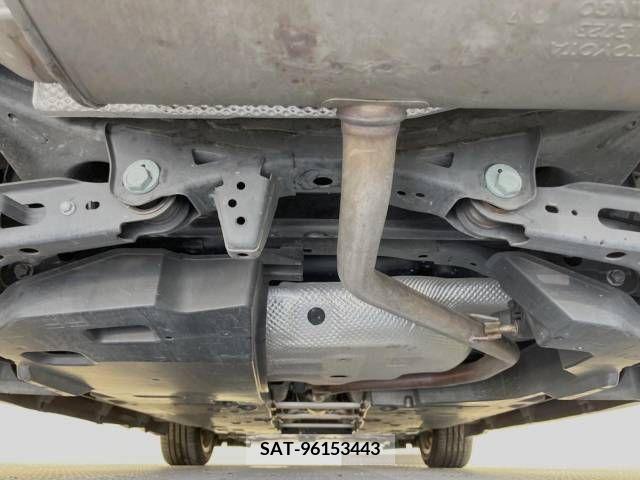 Toyota C-HR 2017-08 330538-19