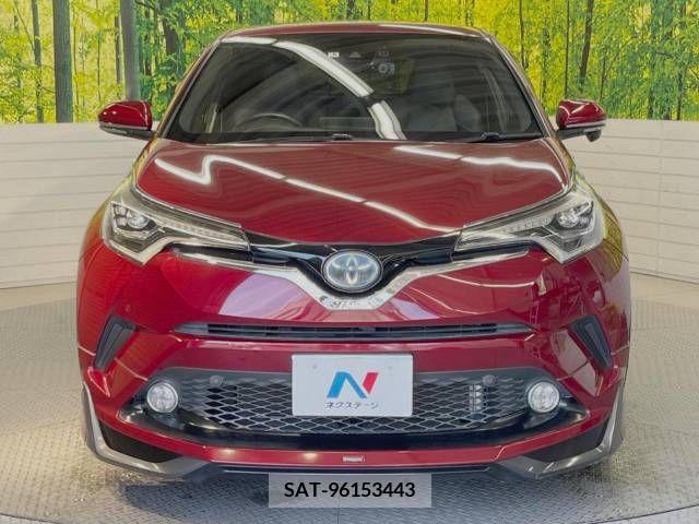 Toyota C-HR 2017-08 330538-14