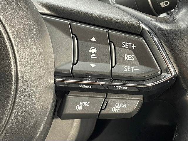 Mazda CX-8 2017-12 24757-5