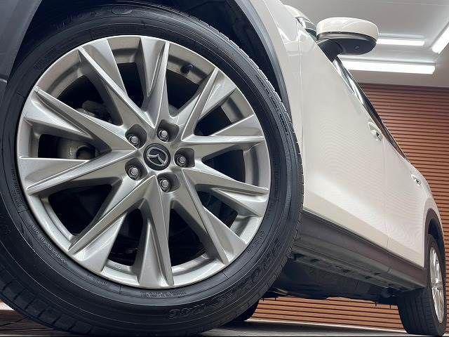 Mazda CX-8 2017-12 24757-10