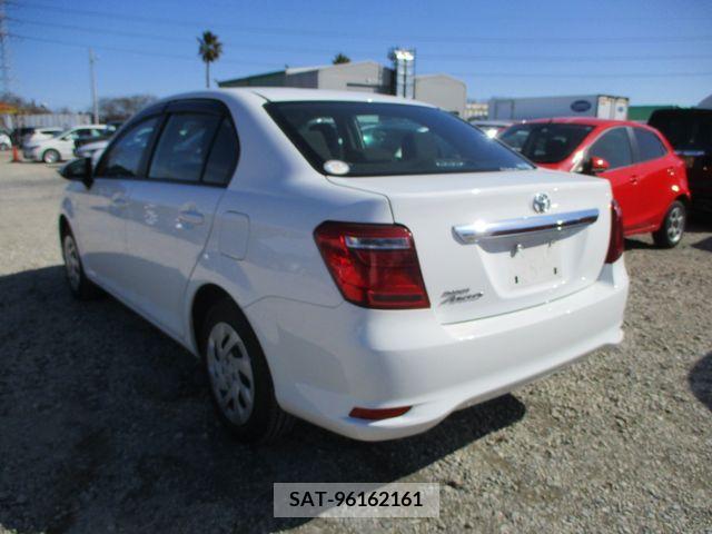 Toyota COROLLA AXIO 2020-10 209731-2