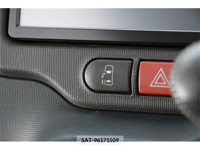 Toyota SPADE 2012-08 234780-13