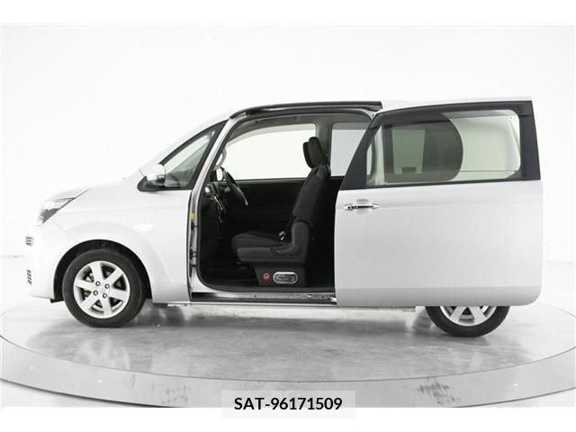 Toyota SPADE 2012-08 234780-3