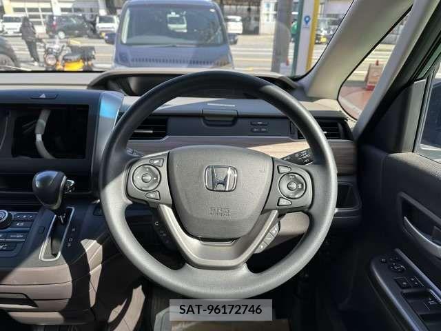 Honda FREED 2023-07 218476-8