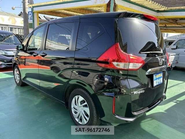 Honda FREED 2023-07 218476-3