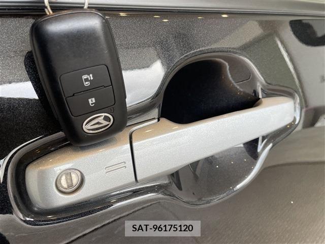 Daihatsu TANTO 2022-06 335941-11