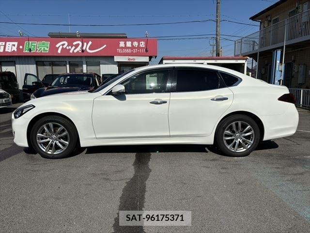 Nissan FUGA 2015-03 324490-19