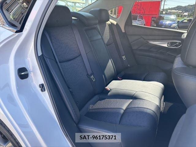 Nissan FUGA 2015-03 324490-6
