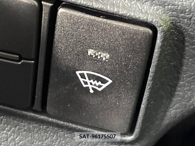 Toyota SIENTA 2016-11 285136-4