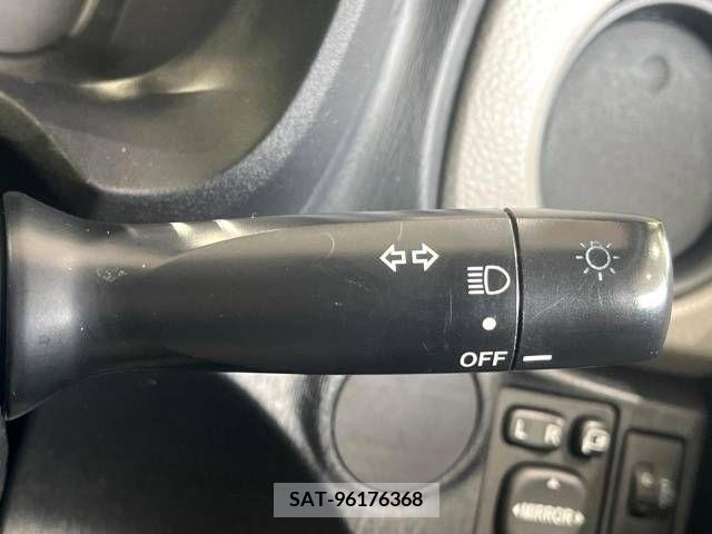 Toyota VITZ 2011-11 314557-7
