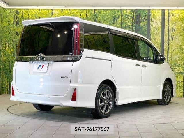Toyota NOAH 2020-12 279463-18