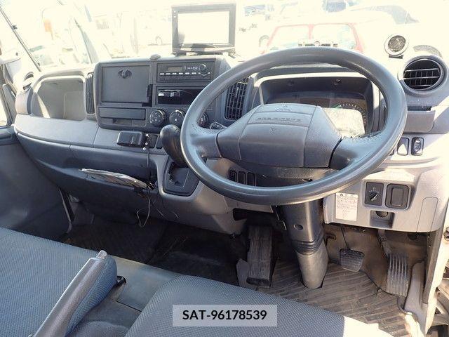 Mitsubishi CANTER 2013-10 294529-1