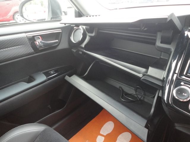 Toyota COROLLA FIELDER 2013-10 24525-26