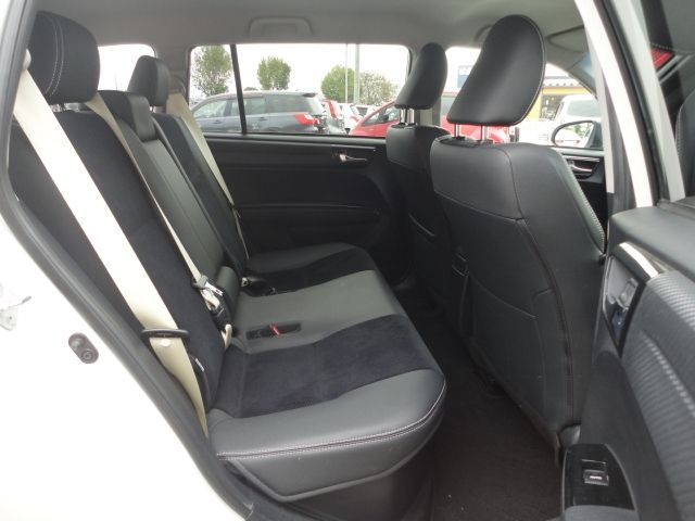 Toyota COROLLA FIELDER 2013-10 24525-6