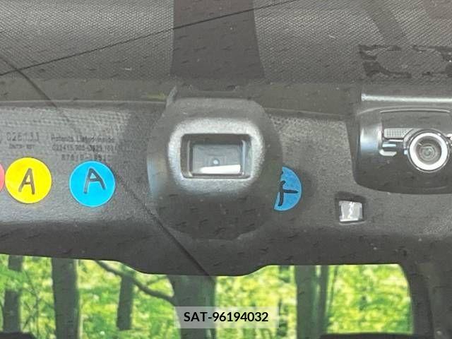 Toyota ESQUIRE 2015-06 268926-1