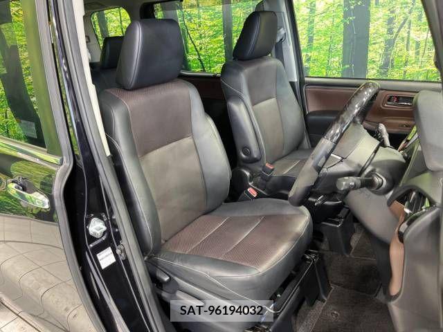 Toyota ESQUIRE 2015-06 268926-7