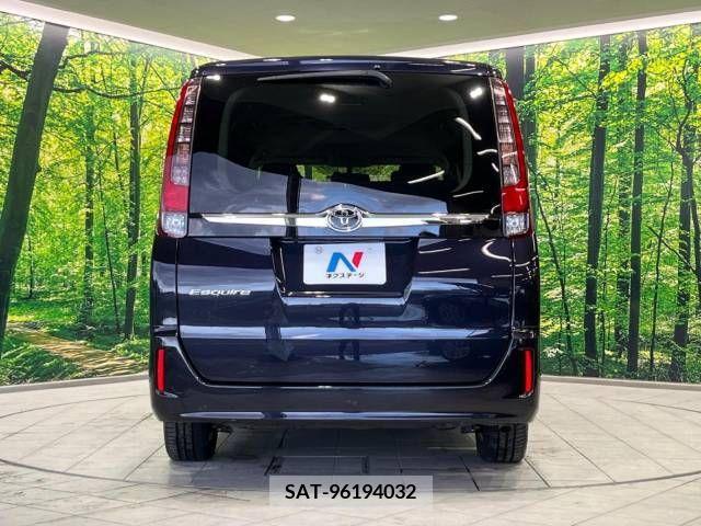 Toyota ESQUIRE 2015-06 268926-15