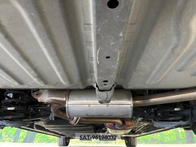 Toyota ESQUIRE 2015-06 268926-18