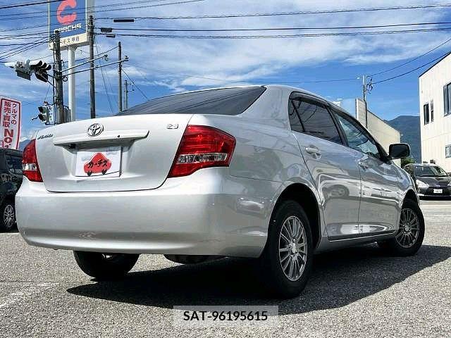 Toyota COROLLA AXIO 2010-01 348990-2