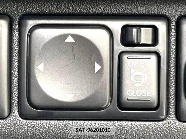 Nissan MARCH 2022-03 308106-4