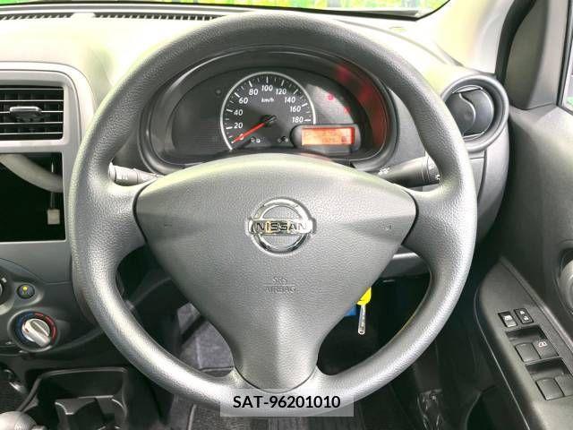 Nissan MARCH 2022-03 308106-11