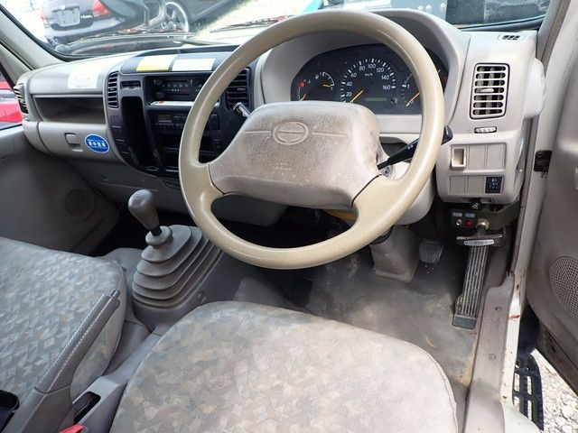 Hino DUTRO 2006-09 7256-18