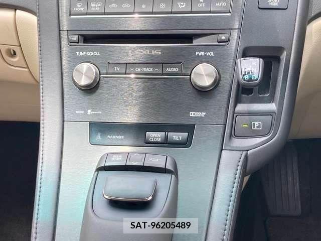 Lexus HS 2013-05 275331-9