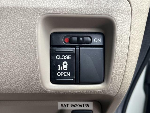 Honda N BOX 2013-02 306470-15