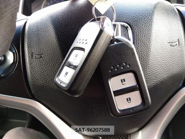 Honda FIT 2013-09 373339-15