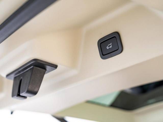ROVER RANGE ROVER 2021-09 183392-16